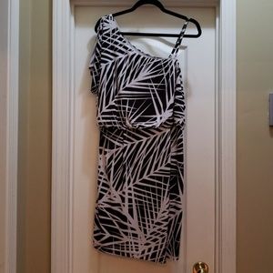 Cute 1 shoulder dress